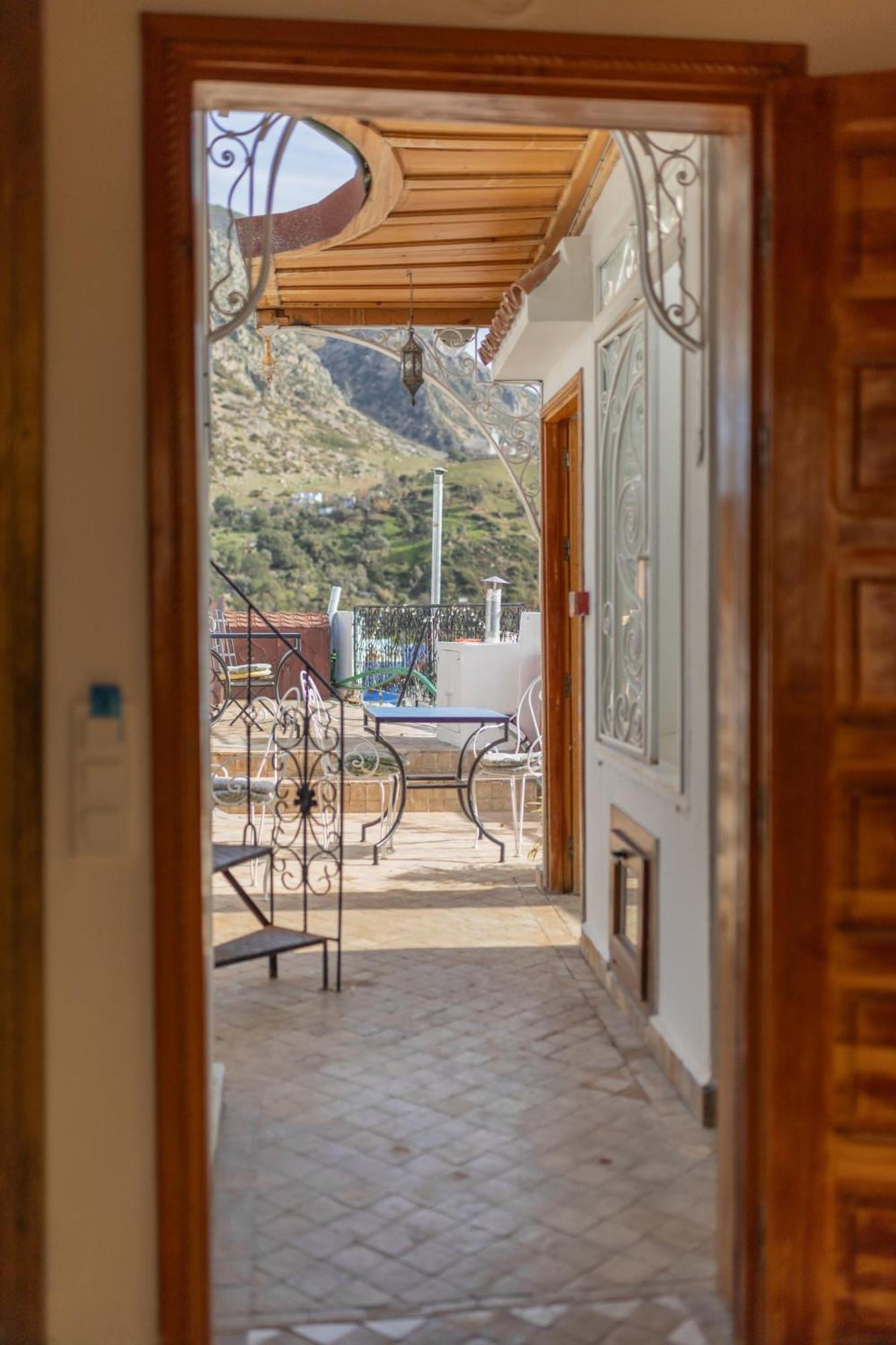 Nila Riad Chefchaouen